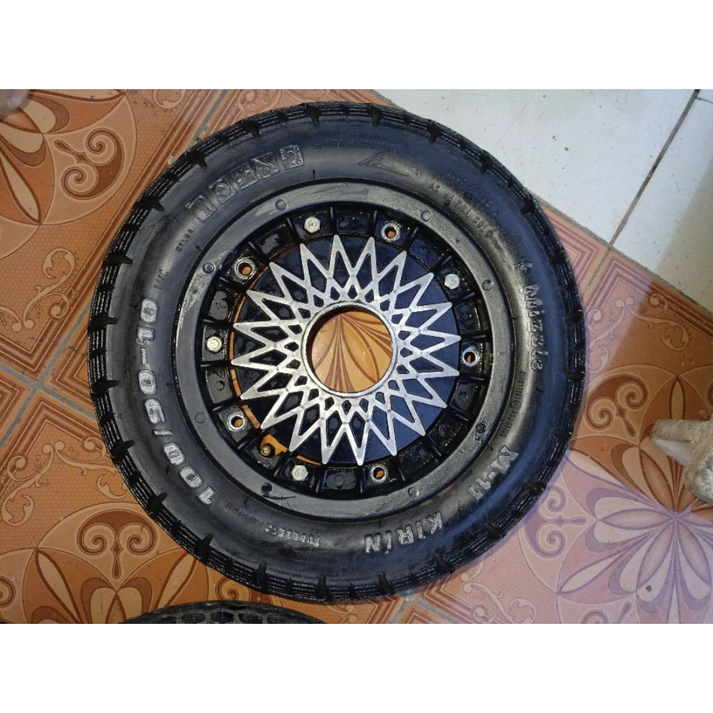 ban vespa R10 set velg blower bekas