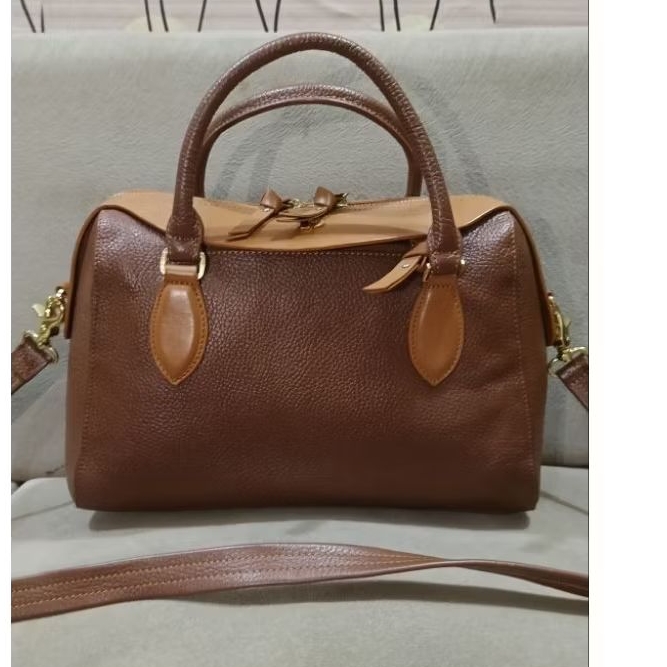 TAS SELEMPANG PAPILLON 2 WARNA LIKE NEW