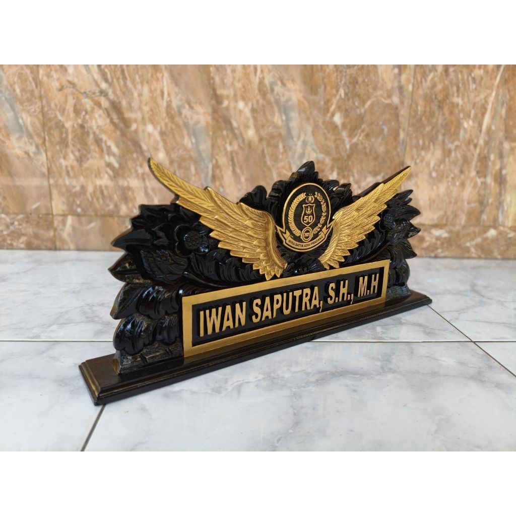 PAPAN NAMA / PAPAN NAMA MEJA UKIR / PAPAN NAMA POLISI / PAPAN NAMA MEJA KERJA / PAPAN NAMA POLRI / P