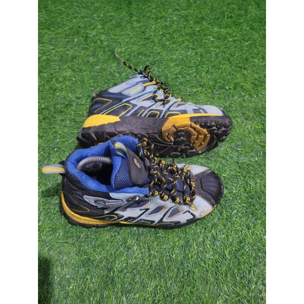 sepatu gunung  nepa size 40,5