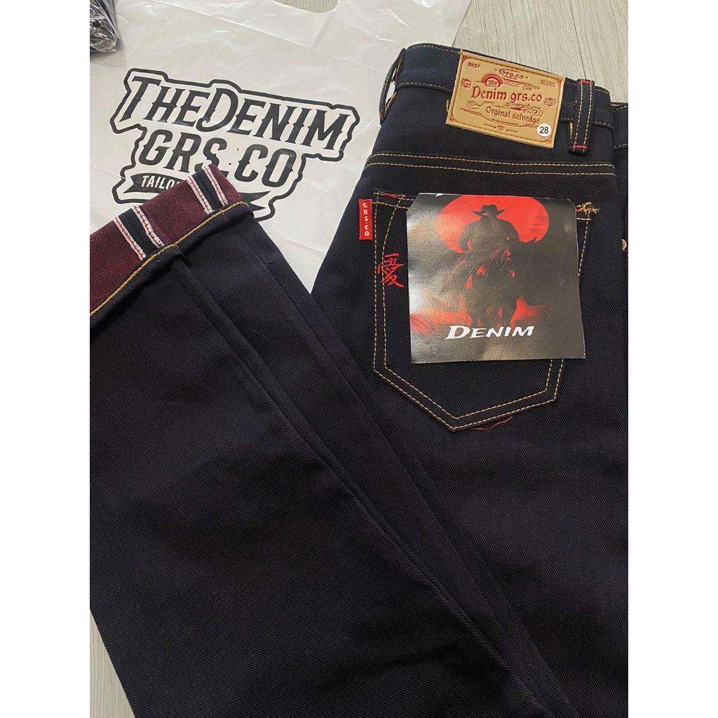 GRS.CO CELANA DENIM SELVEDGE ACCENT 16 SANFORIZED WEFT X MAROON ACCENT SELVEDGE WEFT MERAH RAW DENIM