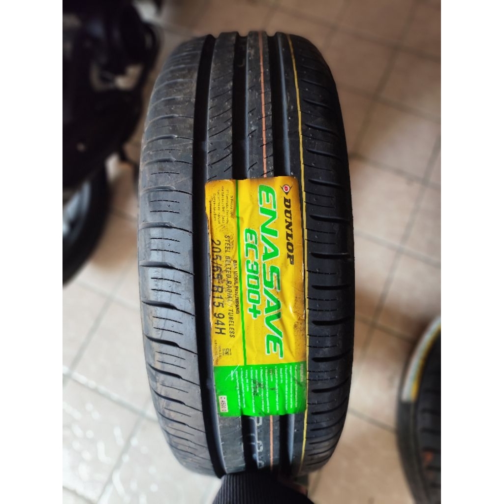 Ban kijang innova 205 65 R15 Dunlop enasave