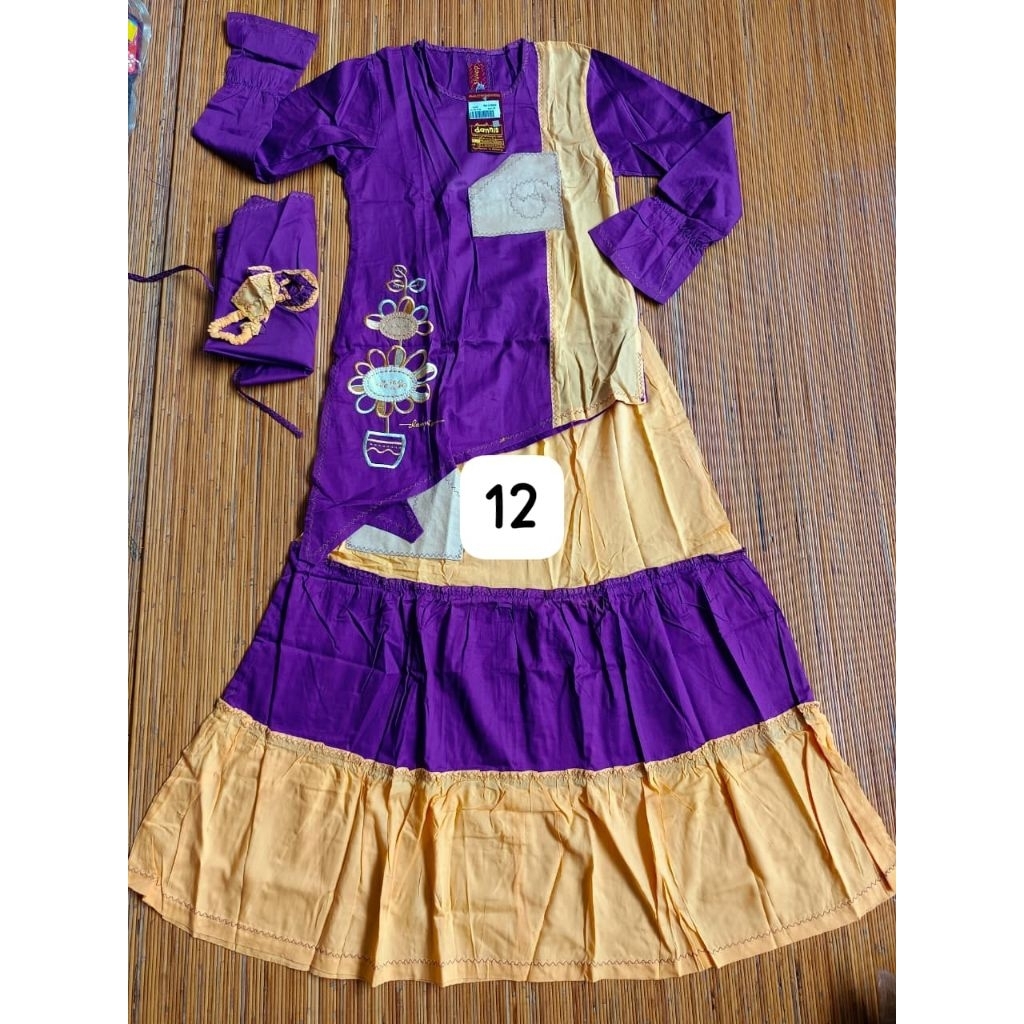 SALE DANNIS SIZE 11, 12 DISKON 50%+