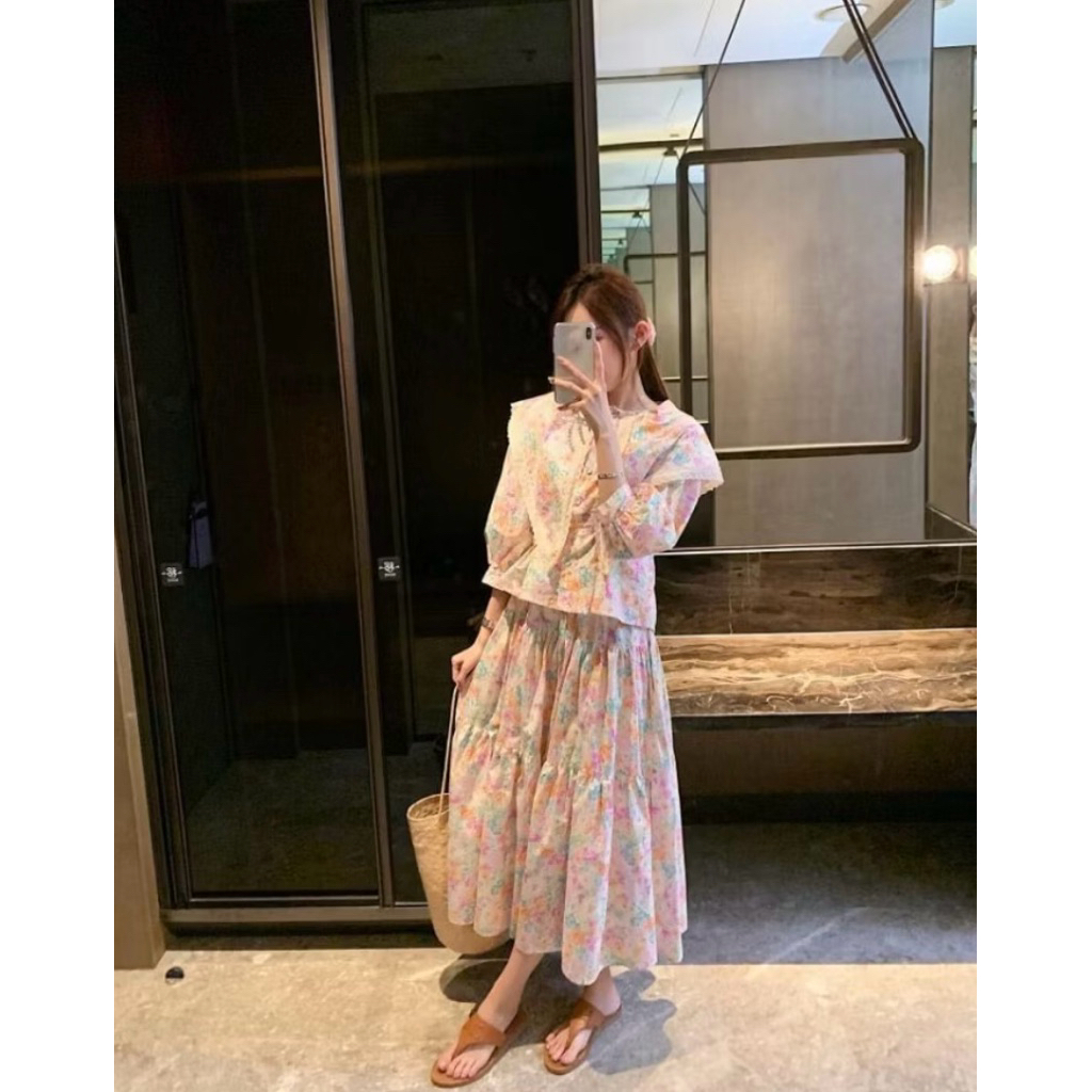 Preloved ONE SET Flower Rok