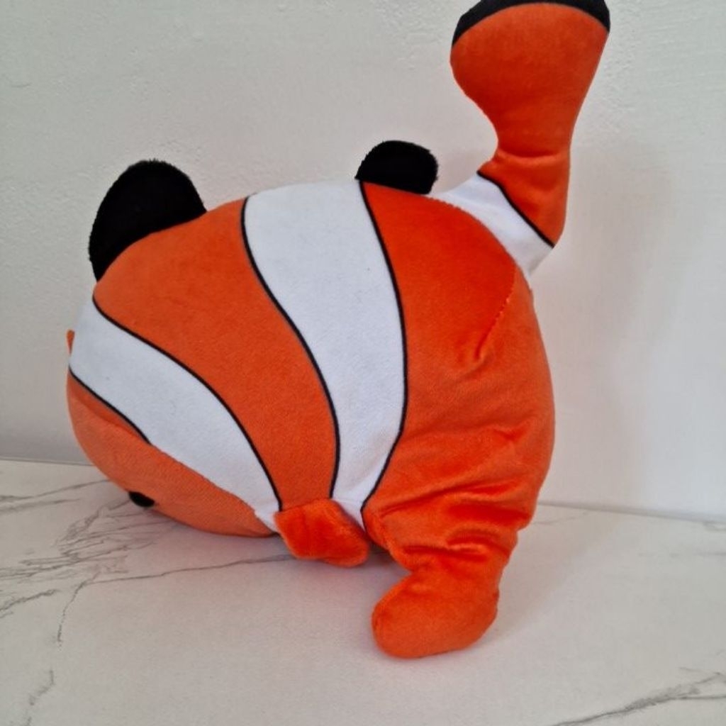 boneka ikan nemo badut clownfish