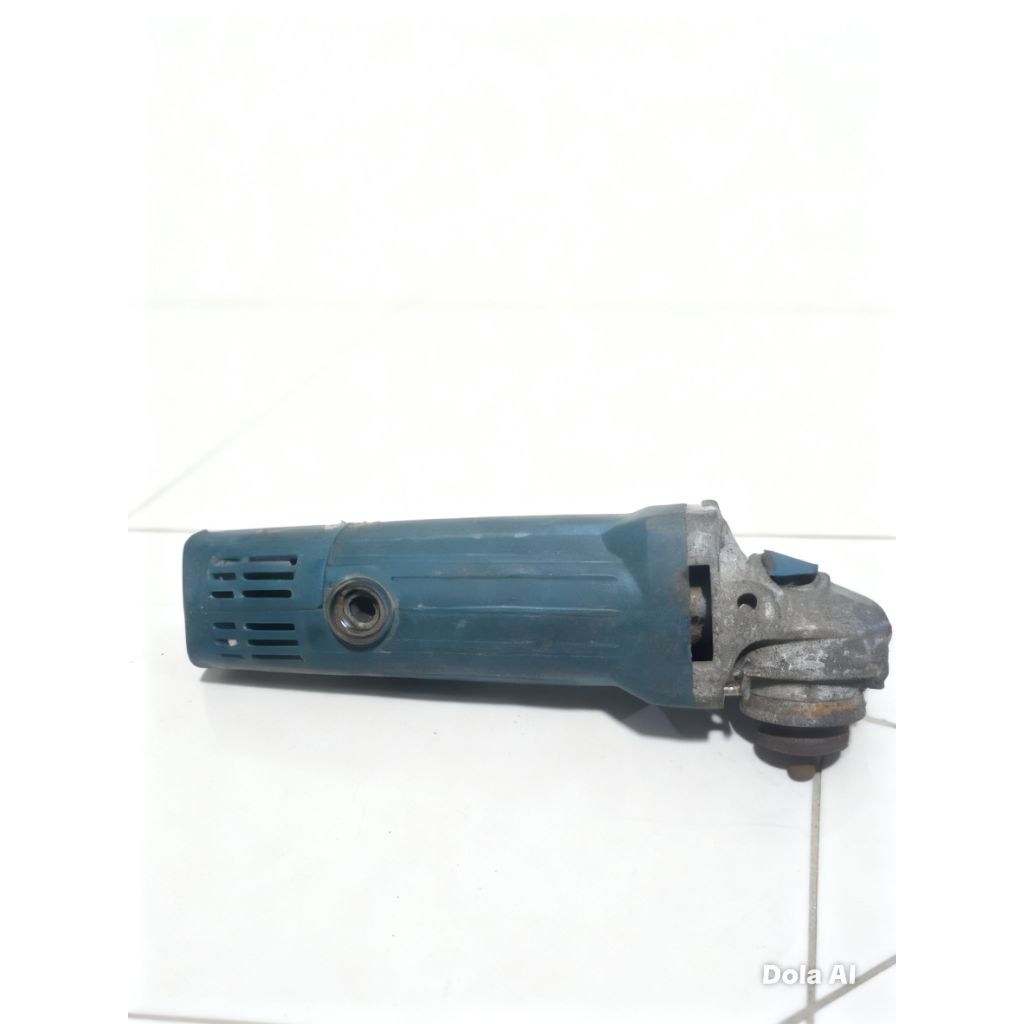 grinda modern M2300B