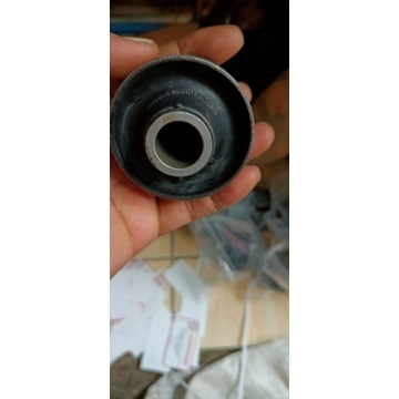 bushing arm Agya Ayla original