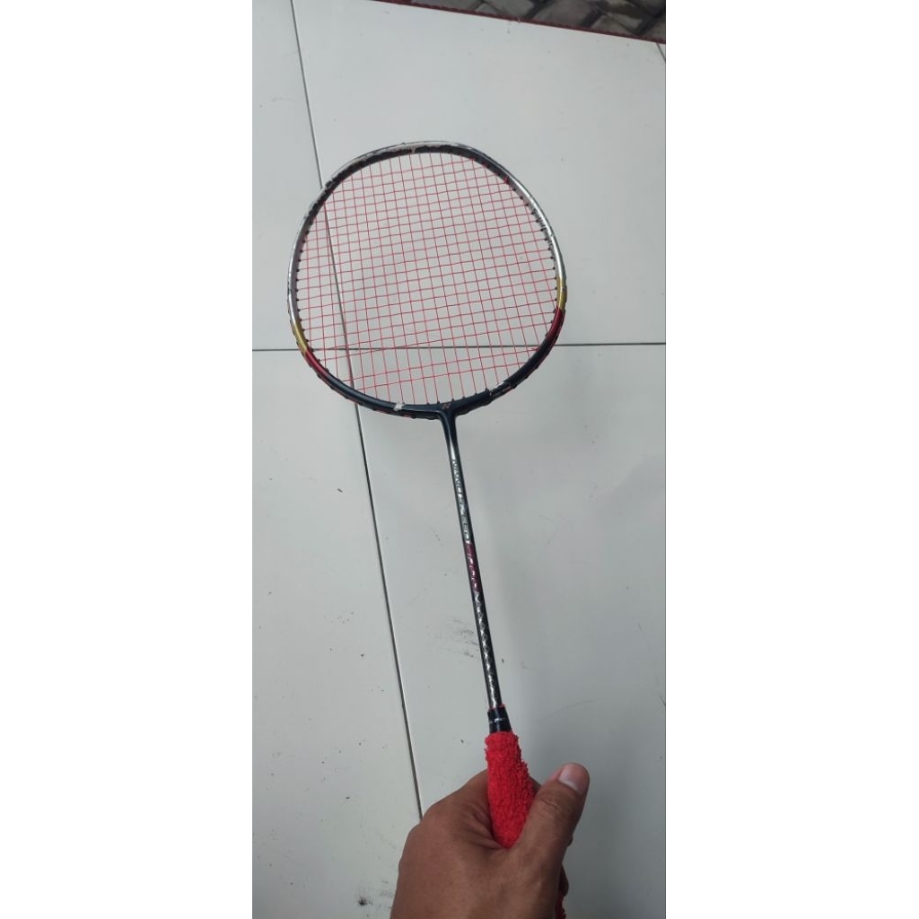 raket badminton Yonex nanospeed 8000