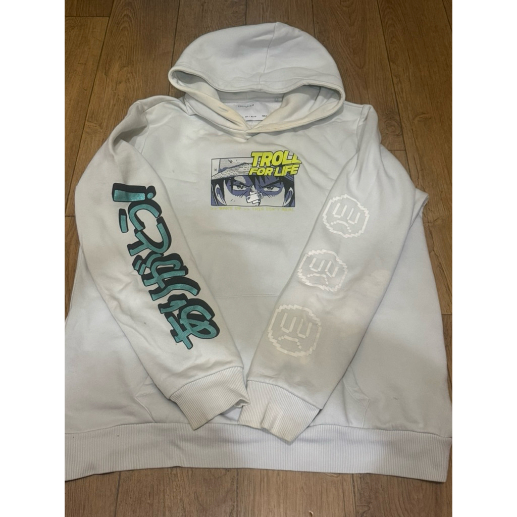 Preloved Sweater Hoodie Bershka Mens Unisex Bergambar Anime Wibu Artstyle Original