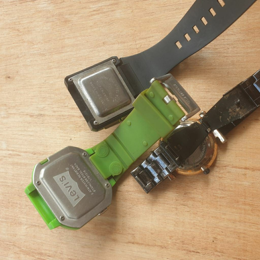 jam tangan borongan kondisi rusak off