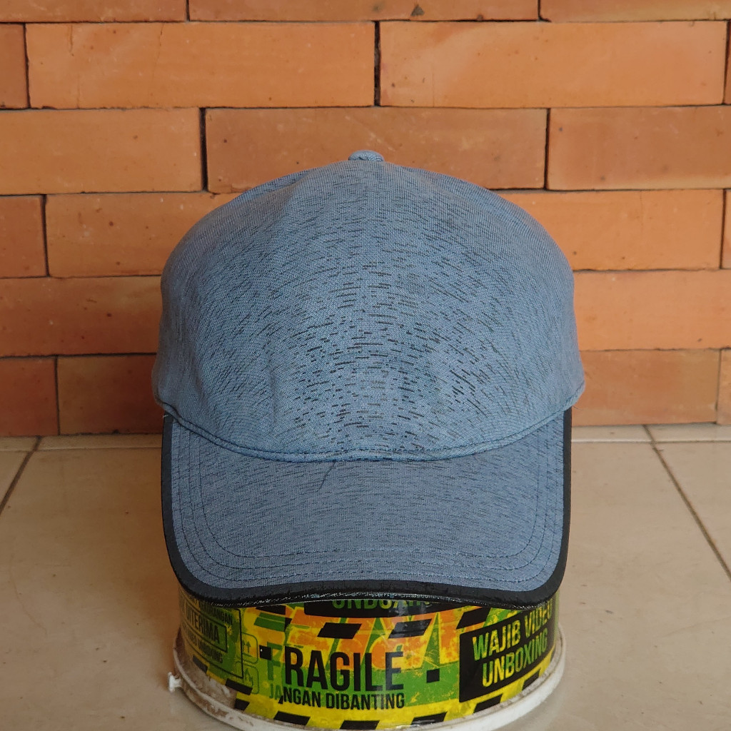 TOPI RUNNING UNDER ARMOUR ORIGINAL