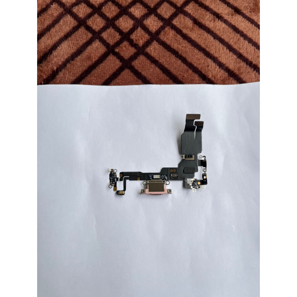 flexible charger iphone 15 copotan original ibox