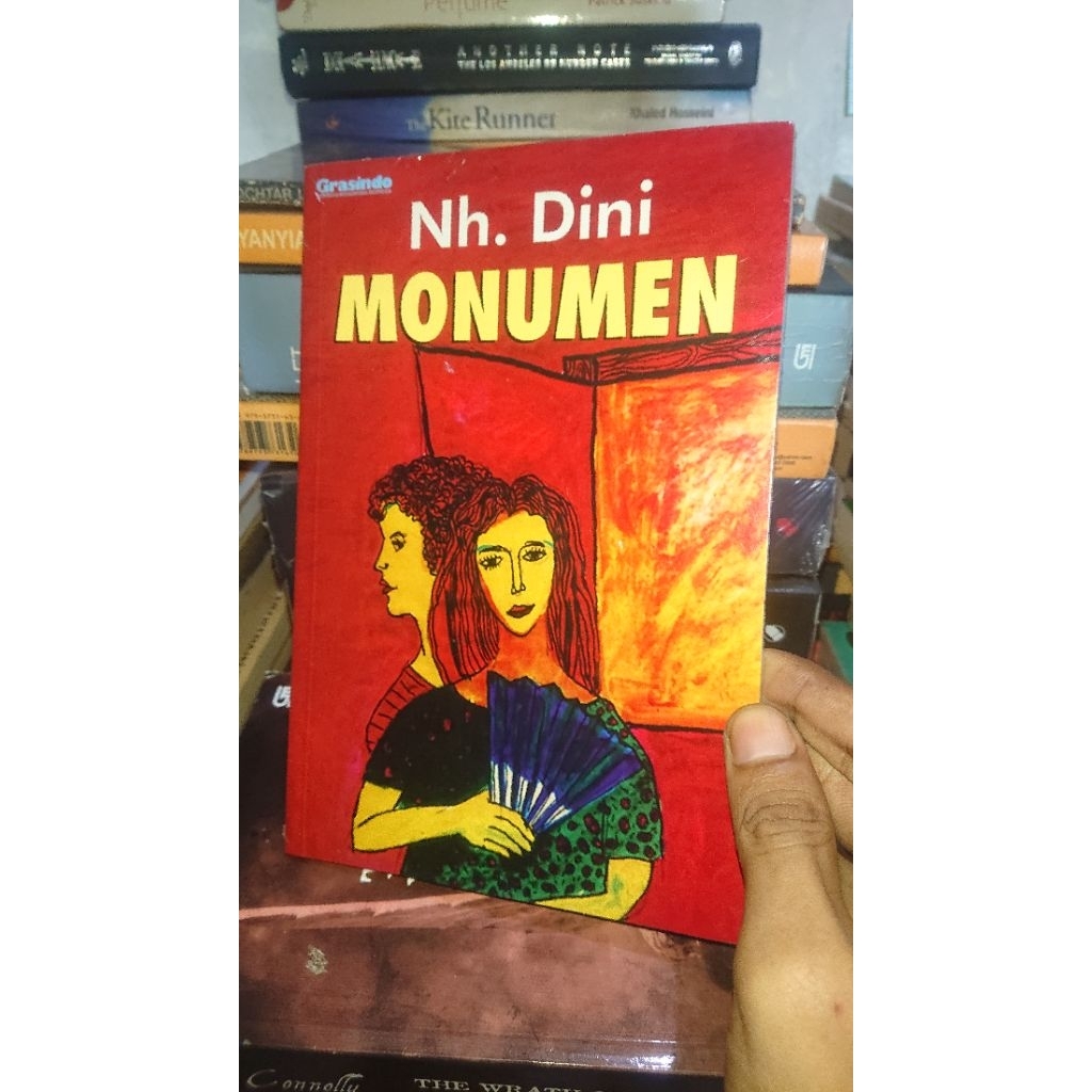 Nh. Dini - Monumen