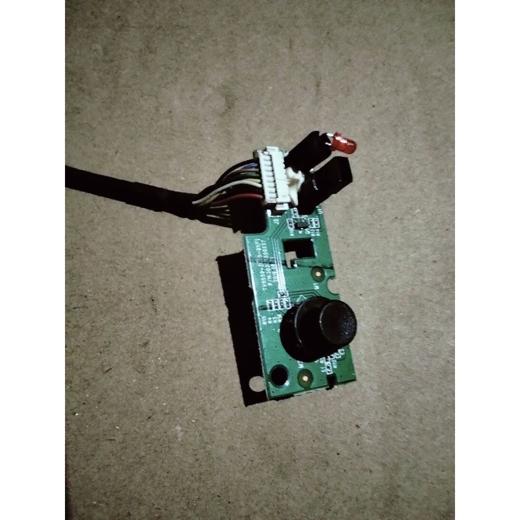 SENSOR TOMBOL TV AQUA LE32AQT6100 32AQT6100