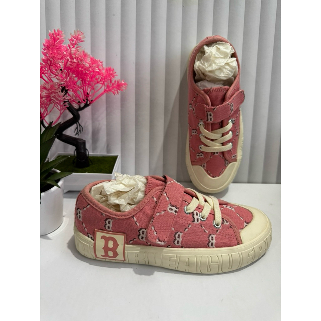 Sepatu Anak Perempuan MLB Size 33.5 (insole 21cm) Warna Pink Cream Preloved/ Second Mulus