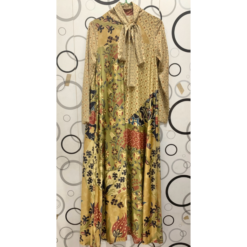 PL PRELOVED HEAVEN LIGHTS DRESS GAMIS