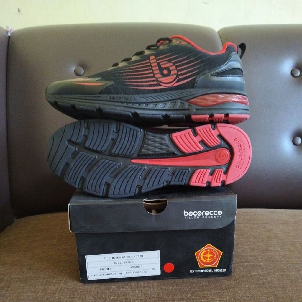 sepatu olahraga bocorocco hitam ORI jatah mabes TNI