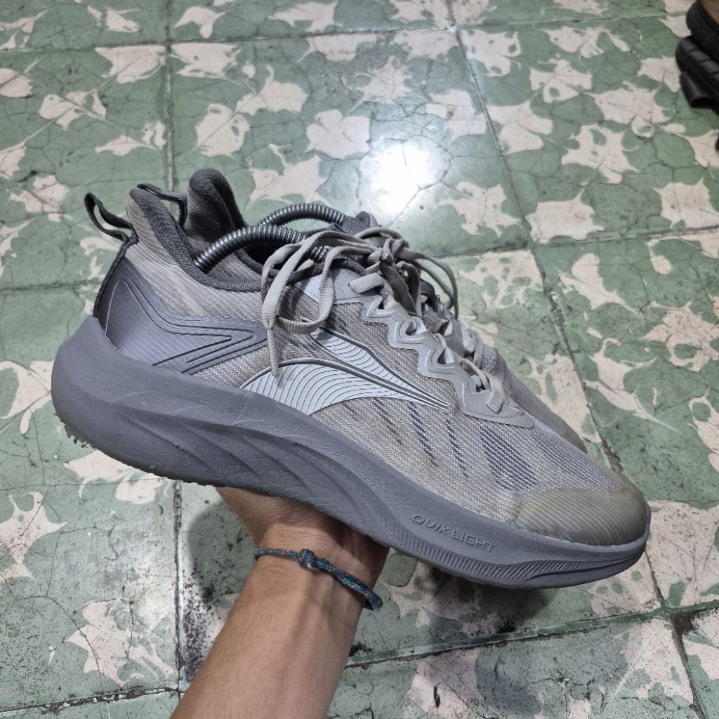 Sepatu 361 Running Pro Pria(42)