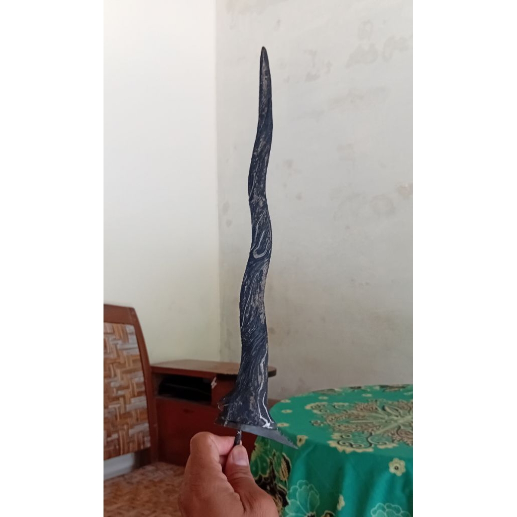 Bilah Keris Cinarito Luk 5 Pamor Buntel Mayit Panjang 37 cm