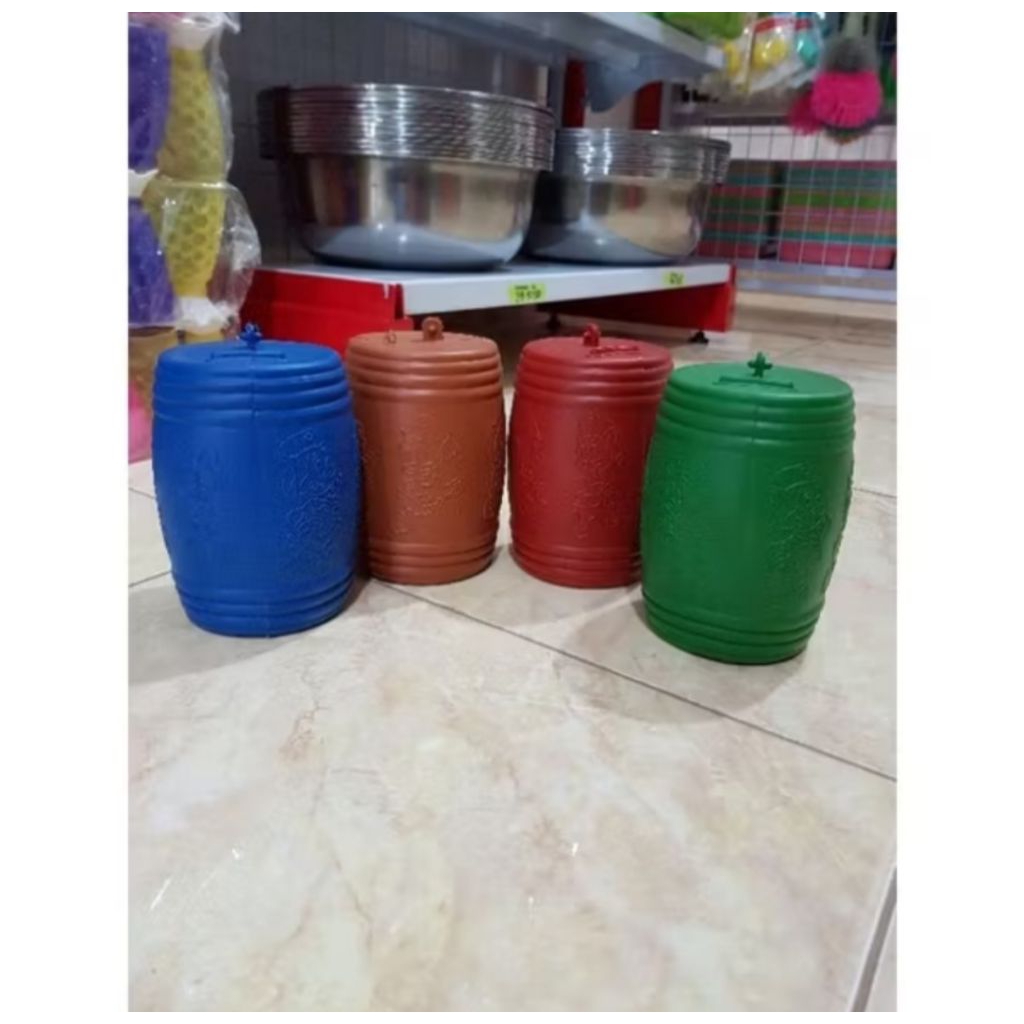 Celengan plastik kecil