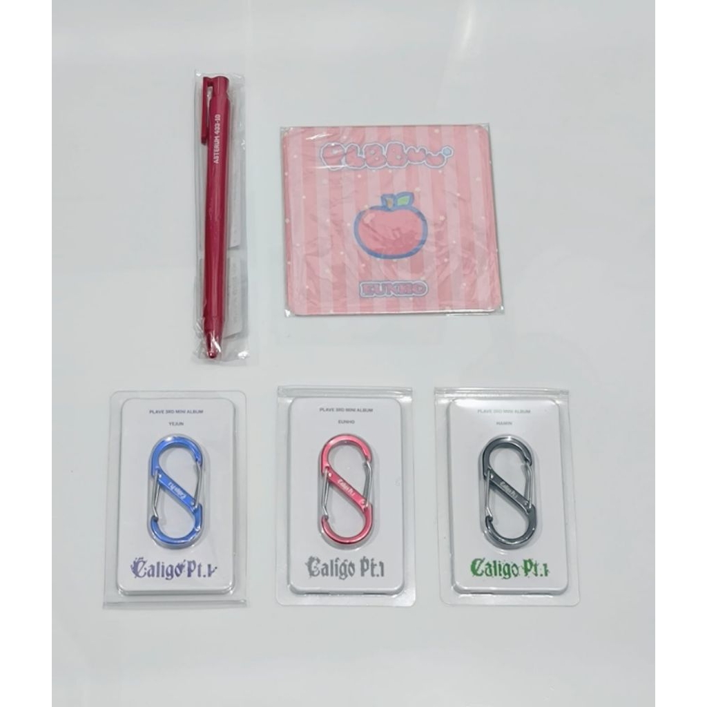 Plave Merch Official - Coaster and Pen Asterum Eunho, Carabiner Caligo pt.1 Yejun Eunho Hamin