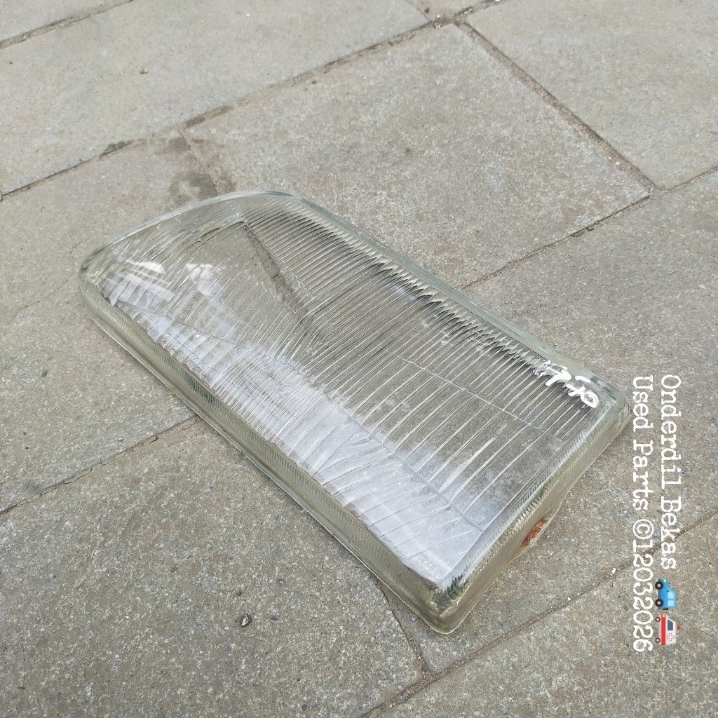 kaca headlamp kiri Toyota Starlet kotak Made in Taiwan