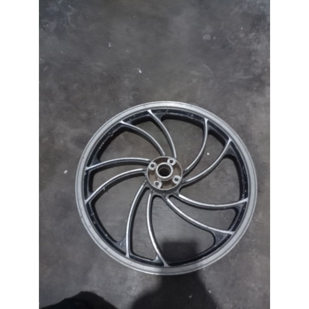 VELG DEPAN KIPAS RING 18  MAX. BUKAN CEFIRO