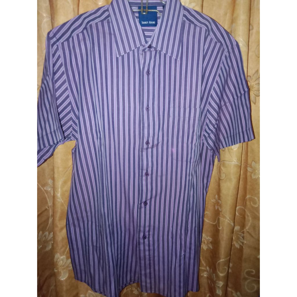 Kemeja lengan pendek Stanley Adams preloved