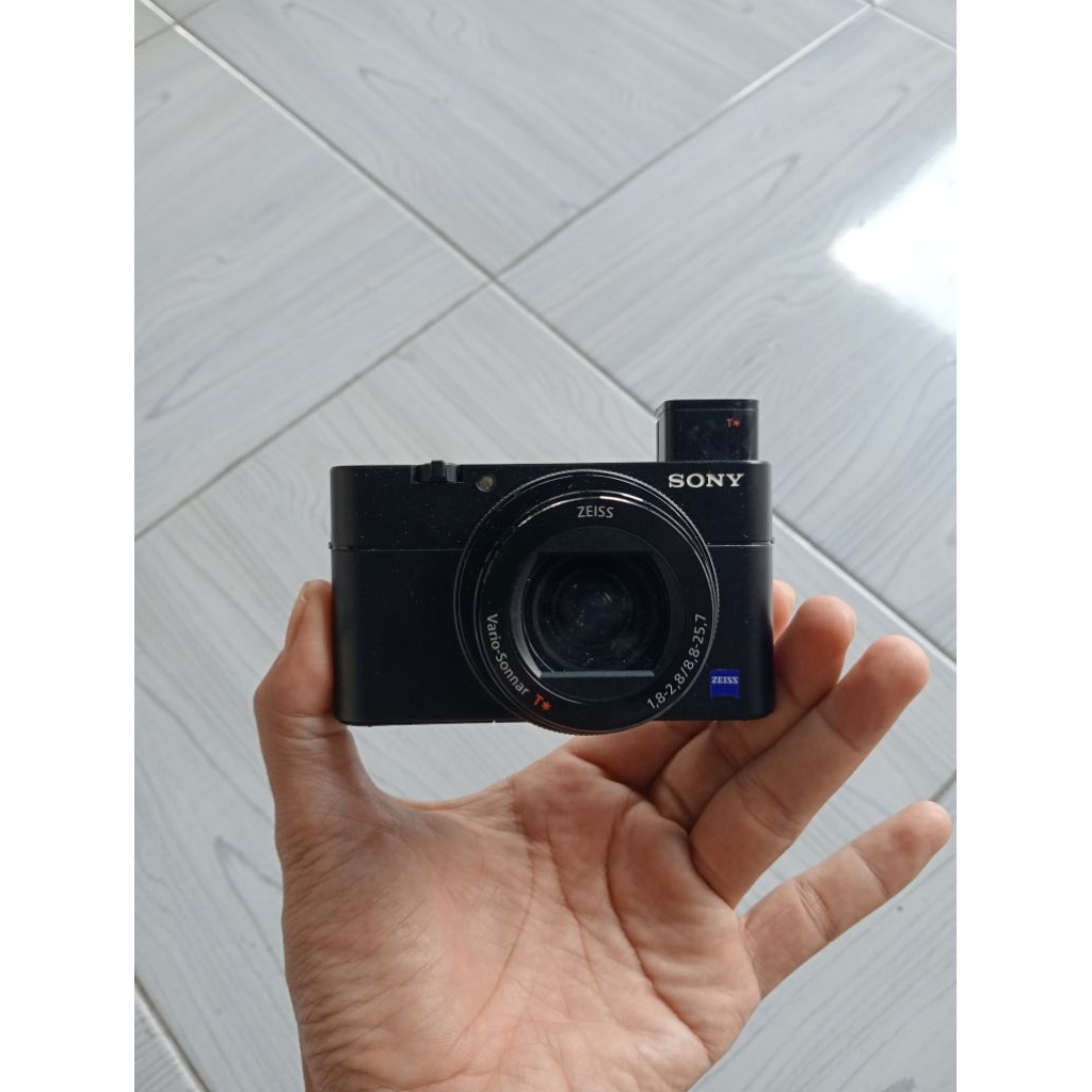 Sony RX100 mark V