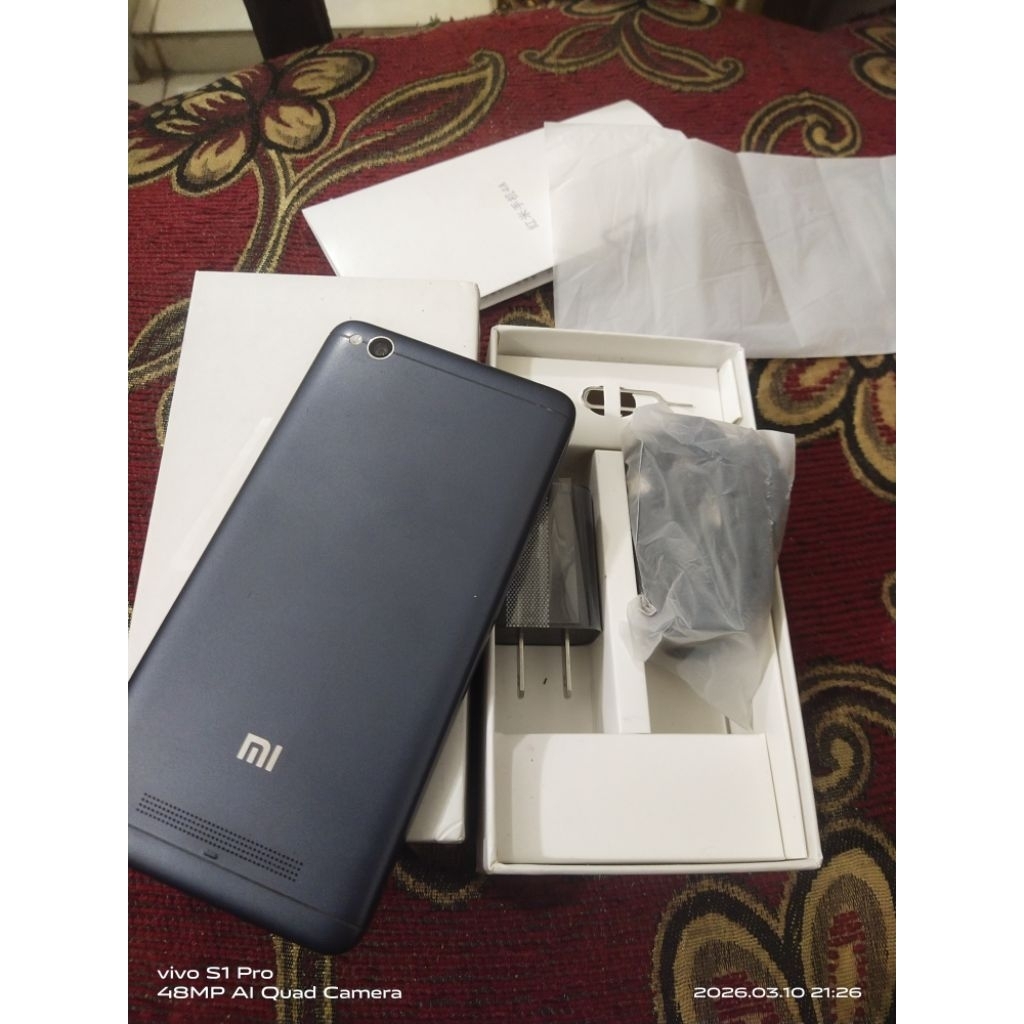 HP REDMI 4A PRIME 2/32 KOMPLIT SIAP PAKAI MINUS DIKIT