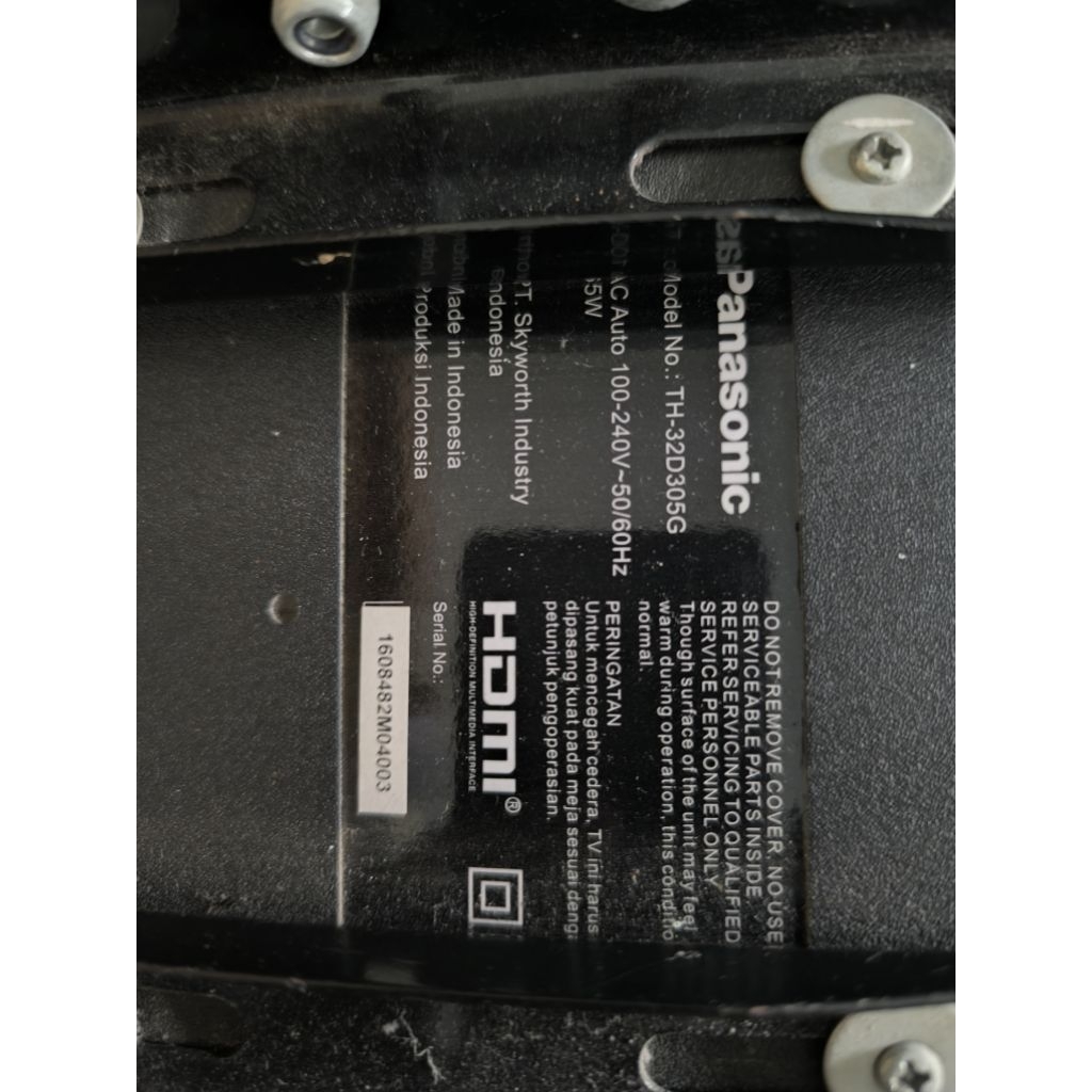 TV Panasonic 32 inchi bekas layar IPS