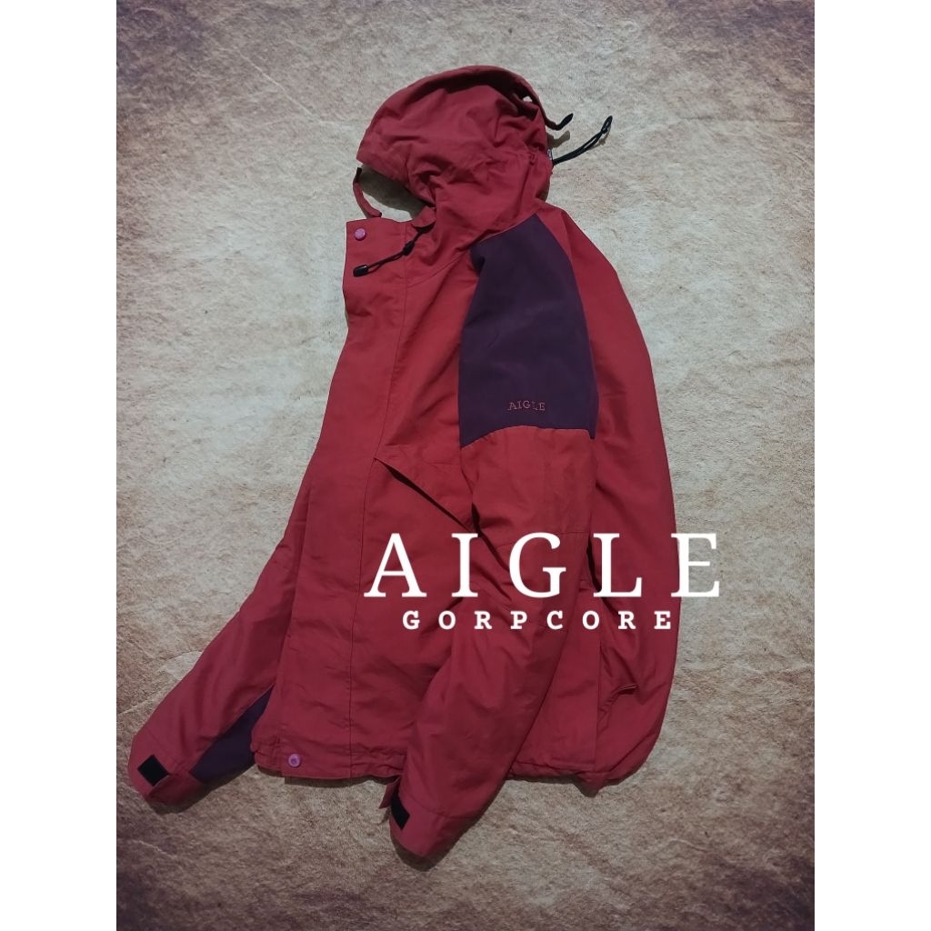jaket outdoor AIGLE bahan tebal waterproof recomend
