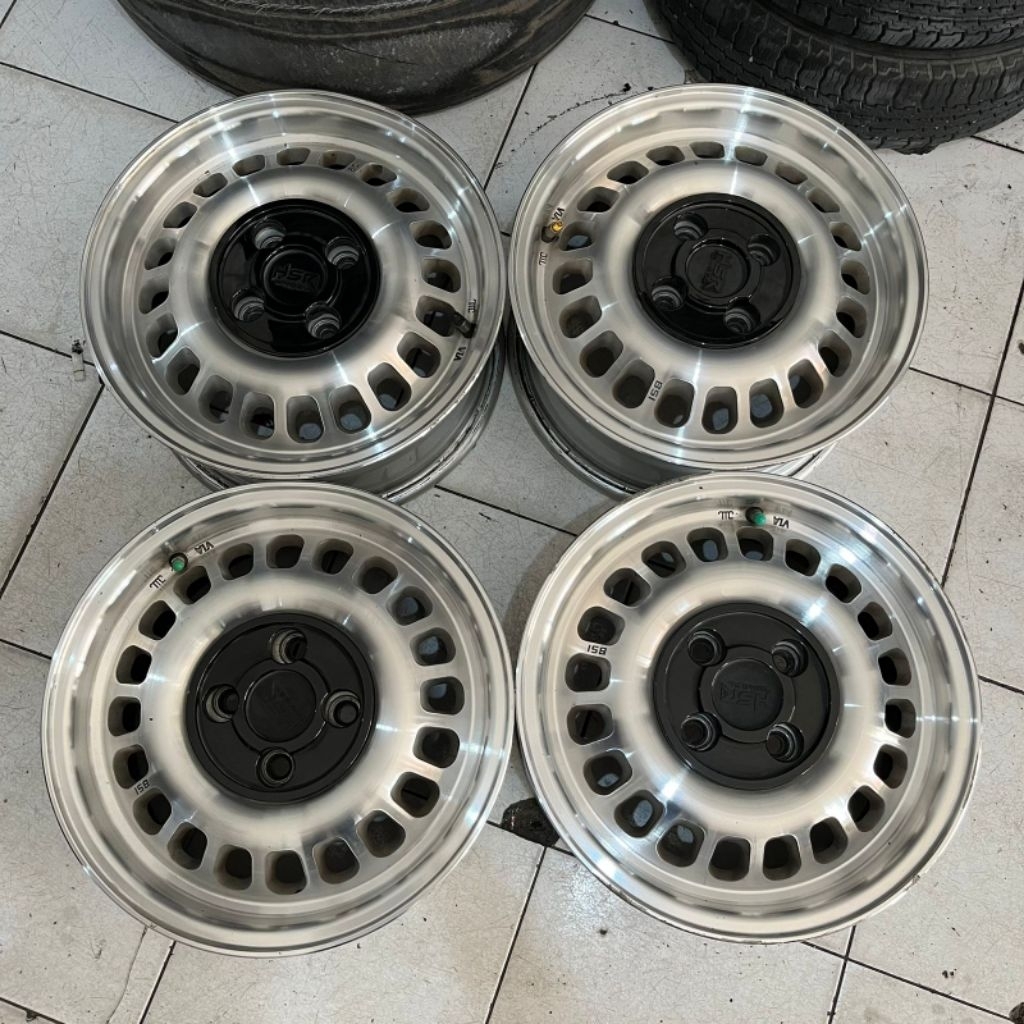Velg Mobil Second HSR BSI Ring 14 Lebar 6 pcd 4x100/114,3 Et36 Dop kusus pcd 4x100