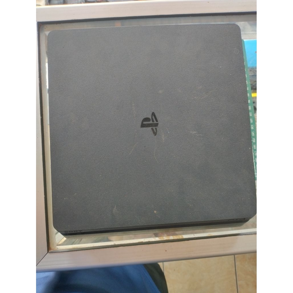 PS4 Slim 1TB HEN Full Game