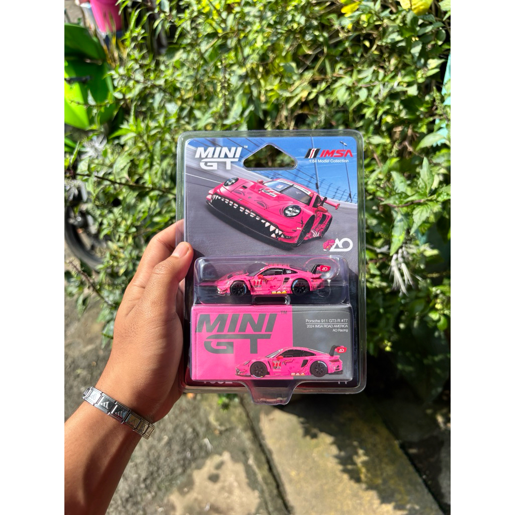 Mini Gt Porsche Roxy pink #77