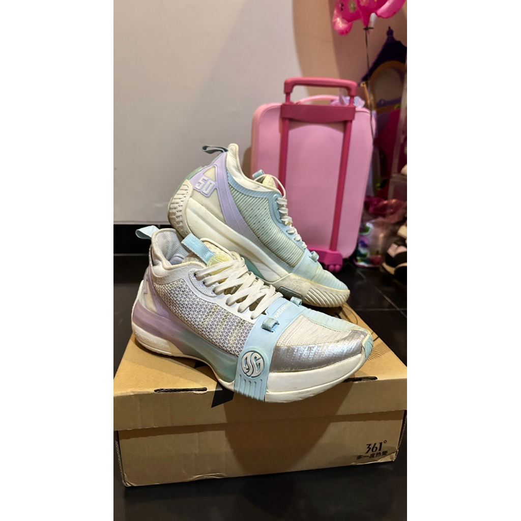 Sepatu Basket 361 Degrees Aaron Gordon Zen 3 Mod size 41/26cm Original