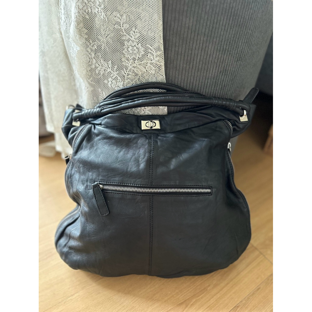 Preloved Salvatore Ferragamo Hobo Bag Black