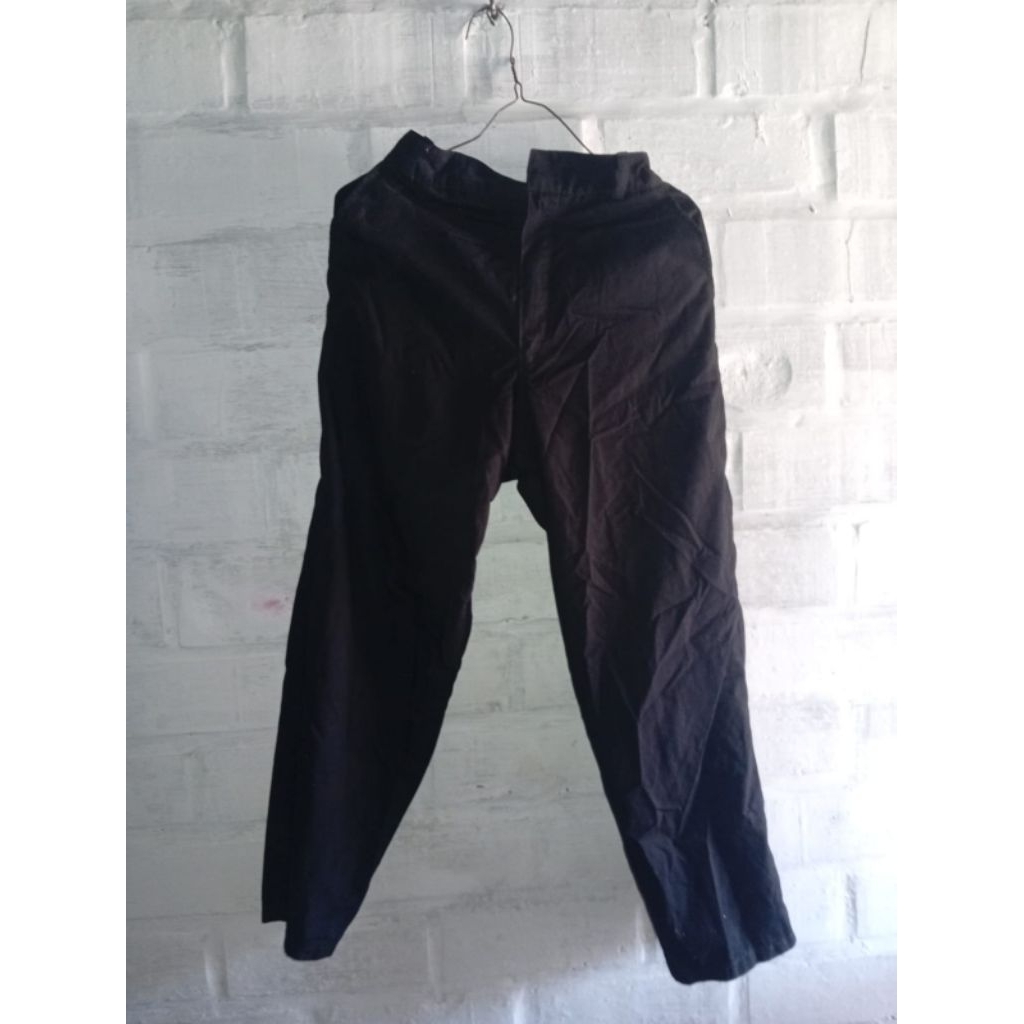 celana hitam Pl
