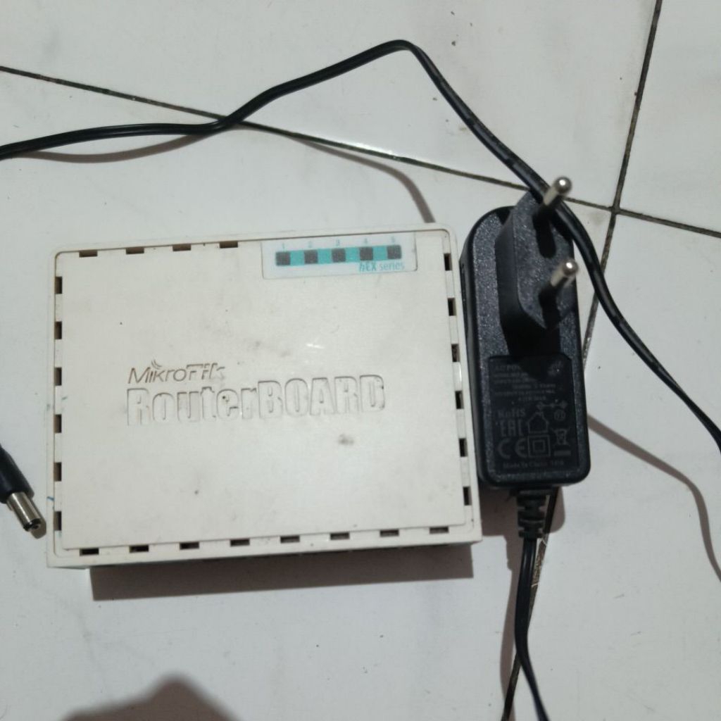 RB750gr3+adaptor 24v (citraweb)