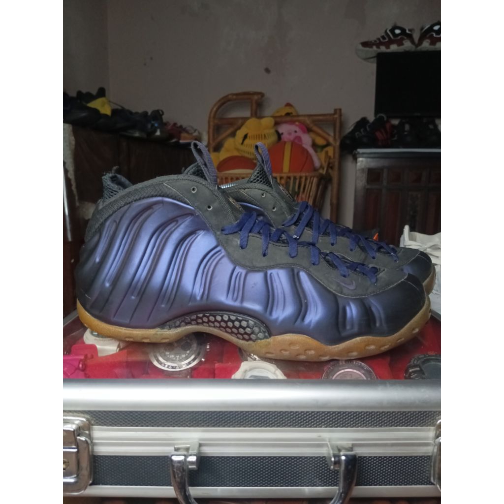 nike foamposite size 43