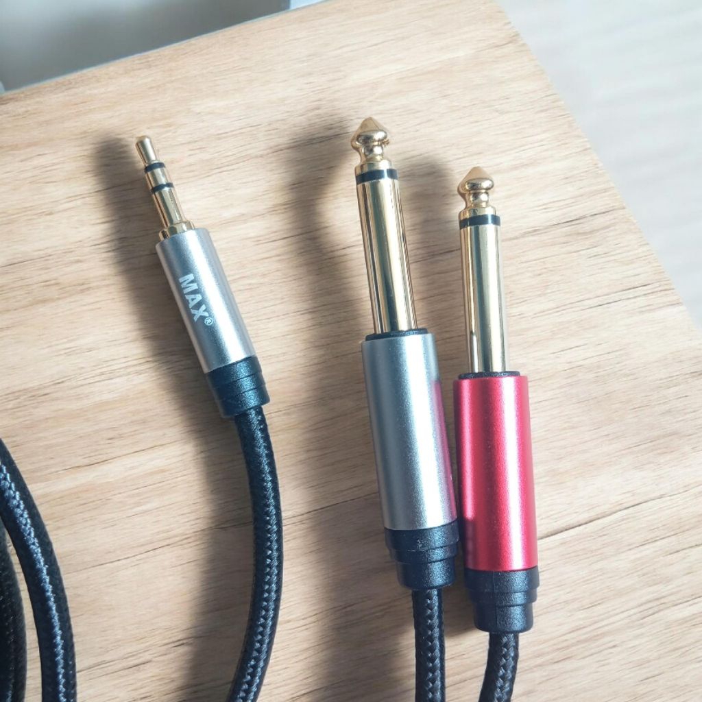 Kabel AUX spliter Jack mini stereo to Dua Jack Akai mono