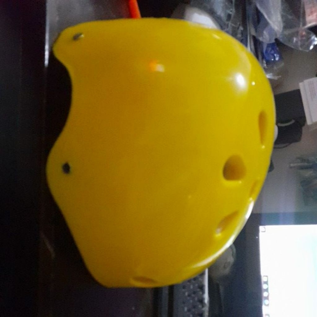 HELM OUTBOUND, HELM SEPEDA  HELM CATOK, HELM FLYING FOX