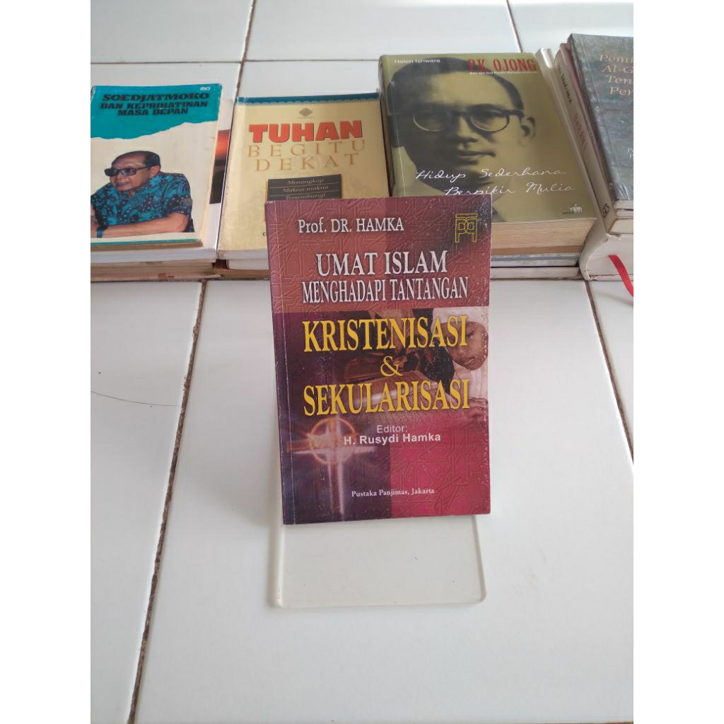 umat islam menghadapi tantangan kristenisasi dan sekularisasi