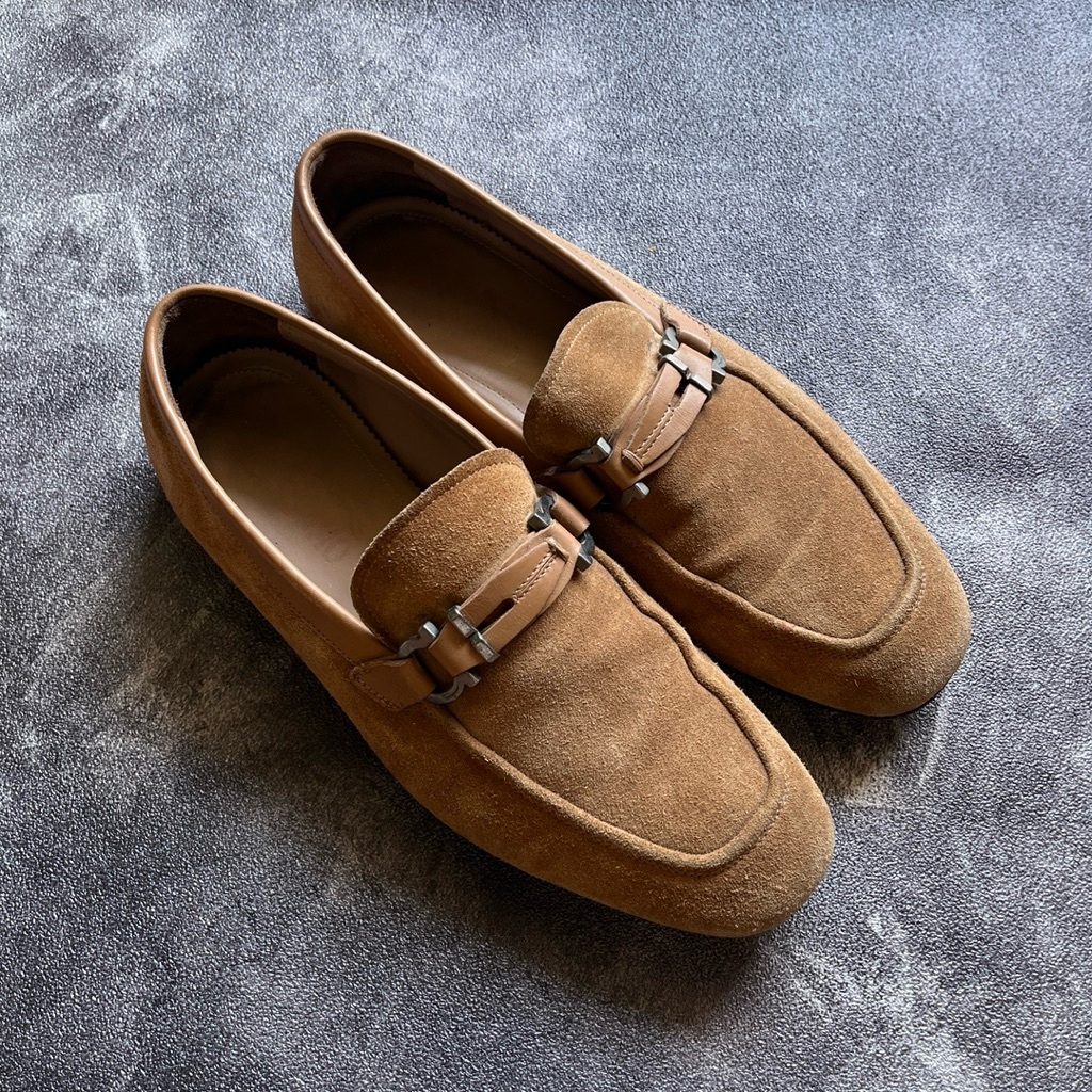 Sepatu Loafers Salvatore Ferragamo