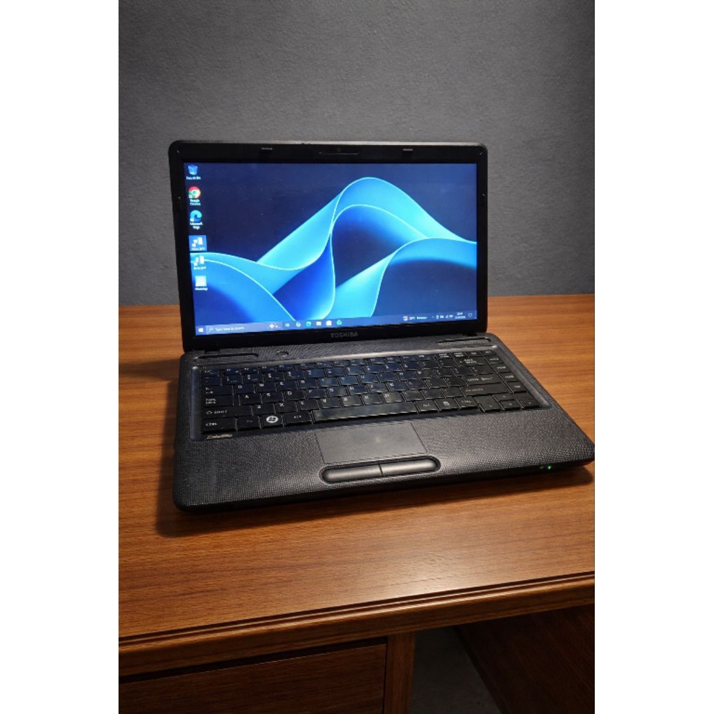laptop toshiba c640 core i3 ram 6/320gb window 10