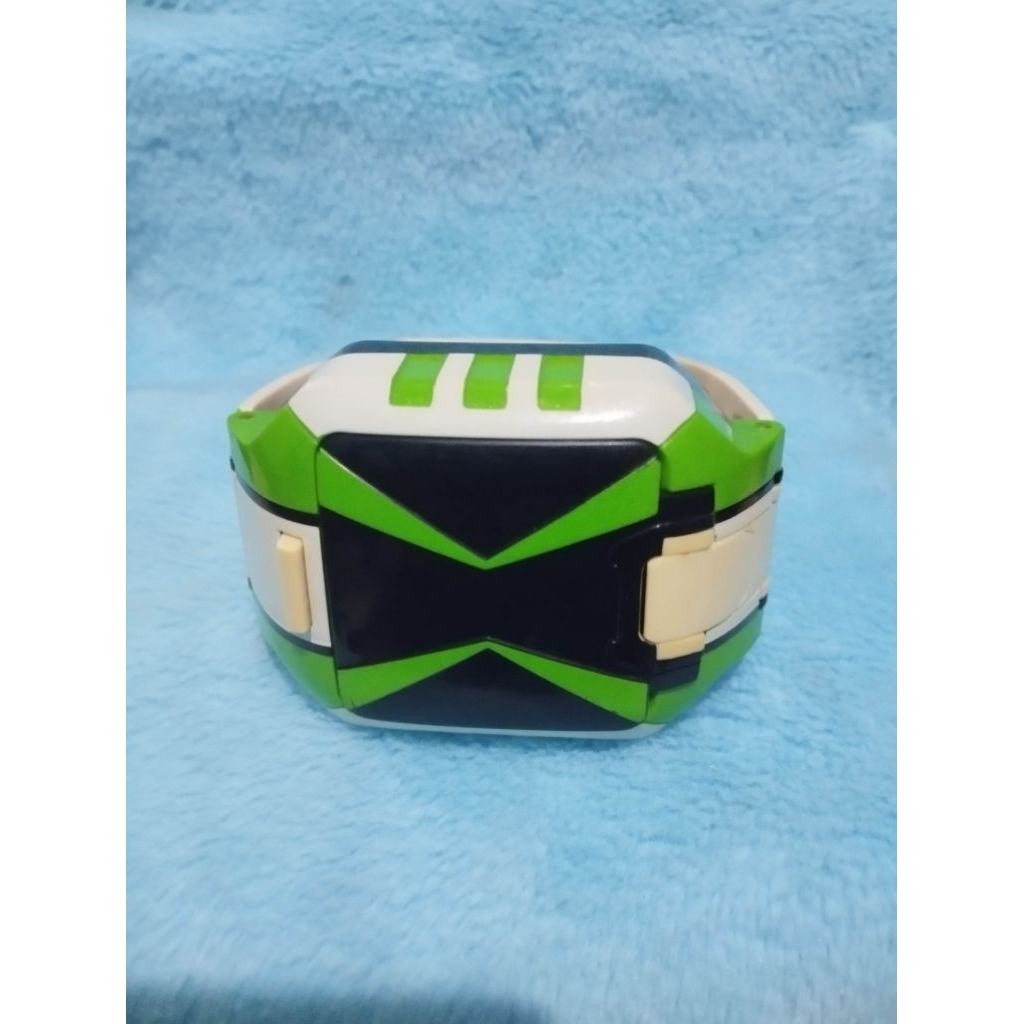 omniverse omnitrix ben10 original