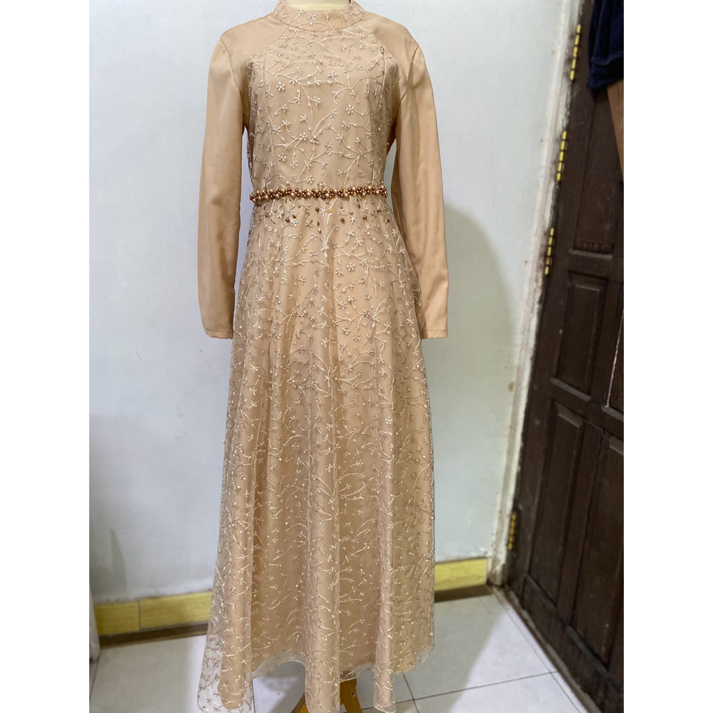 Dress Puthic ukuran L