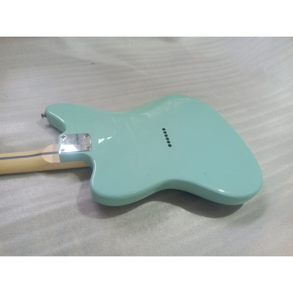 gitar model jazz master