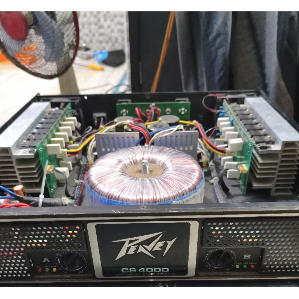 power peavey cs 4000