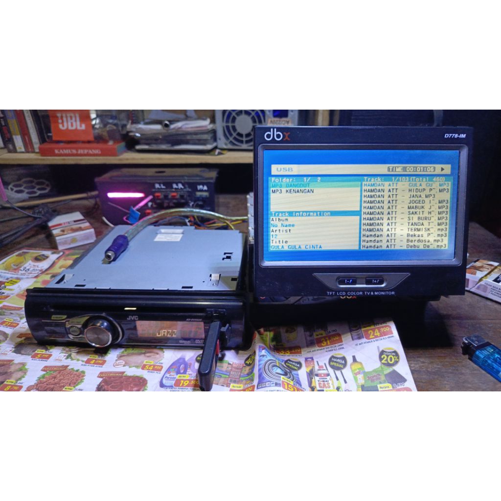 Single din JVC DVD reciver & Monitor indash DBD single din.